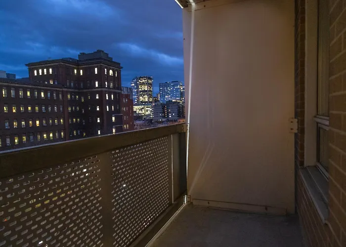 Faubourg Centre-Ville DowntownHotel Montreal